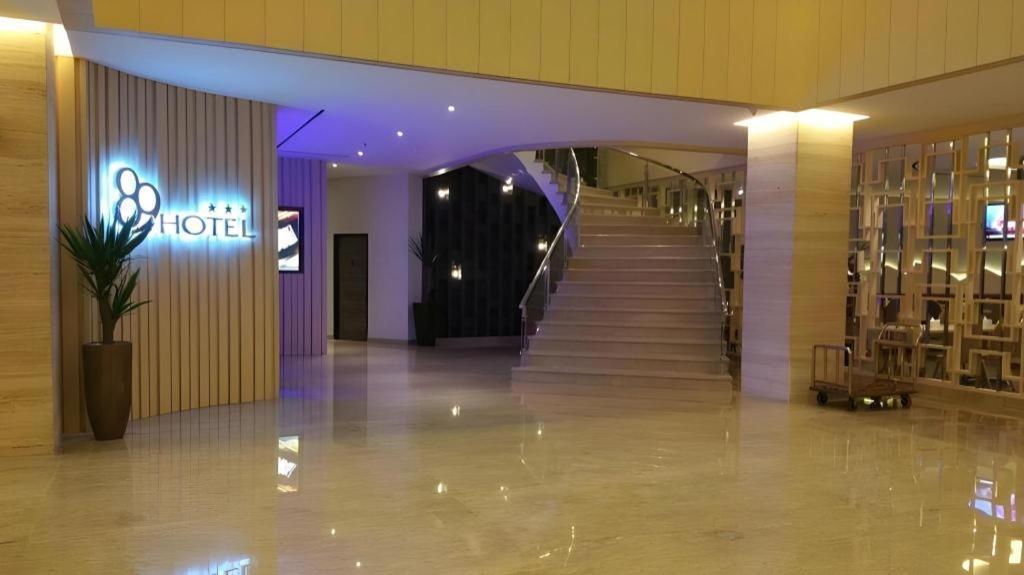 89 Hotel Batam Nagoya Exterior foto